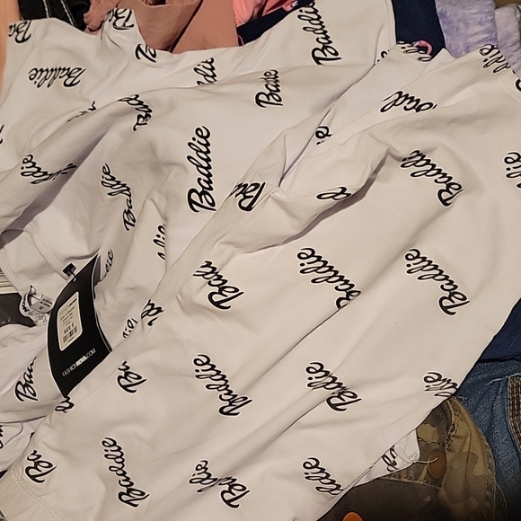 FASHION NOVA BIKER SHORTS SET - Picture 2 of 2